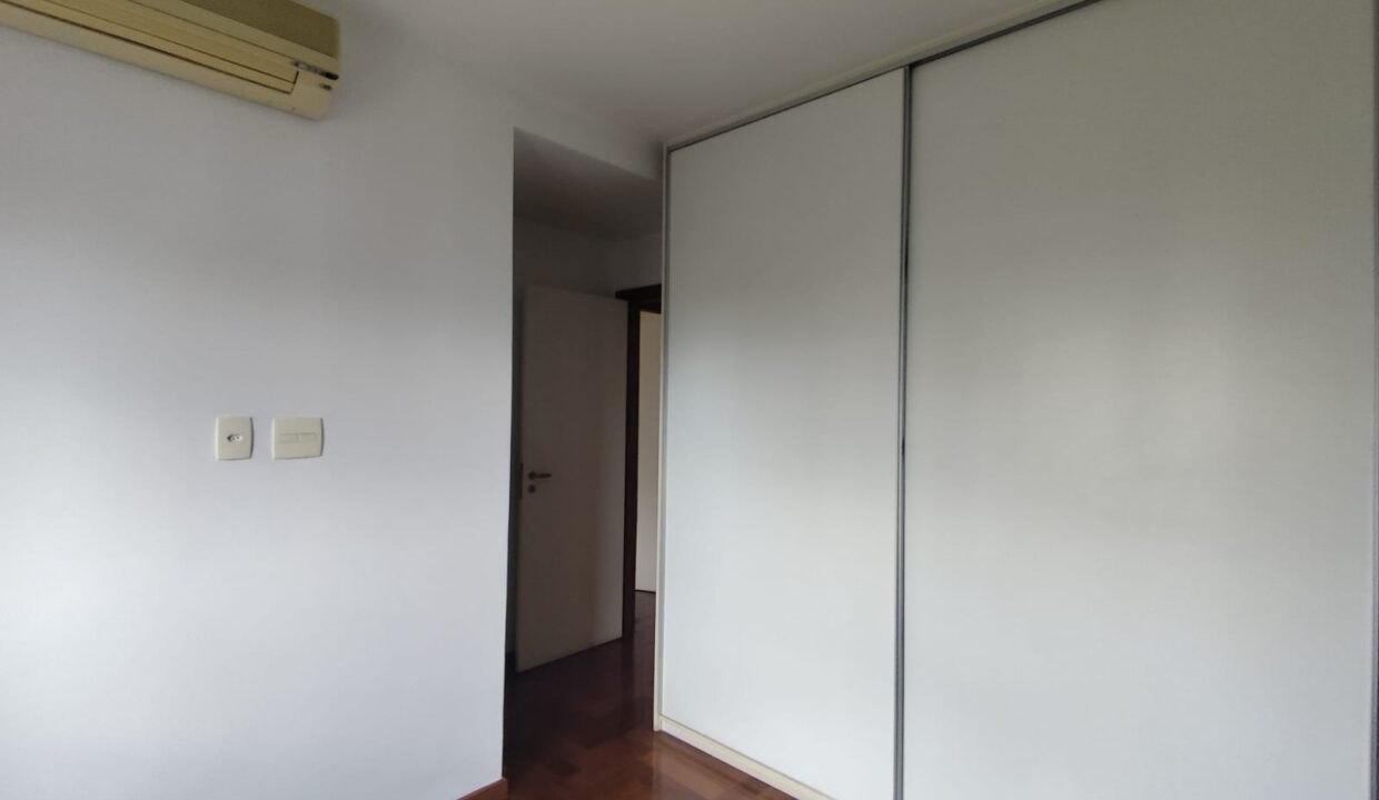 07ec4bec-fe8b-43bc-acda-bb72baf13f7a