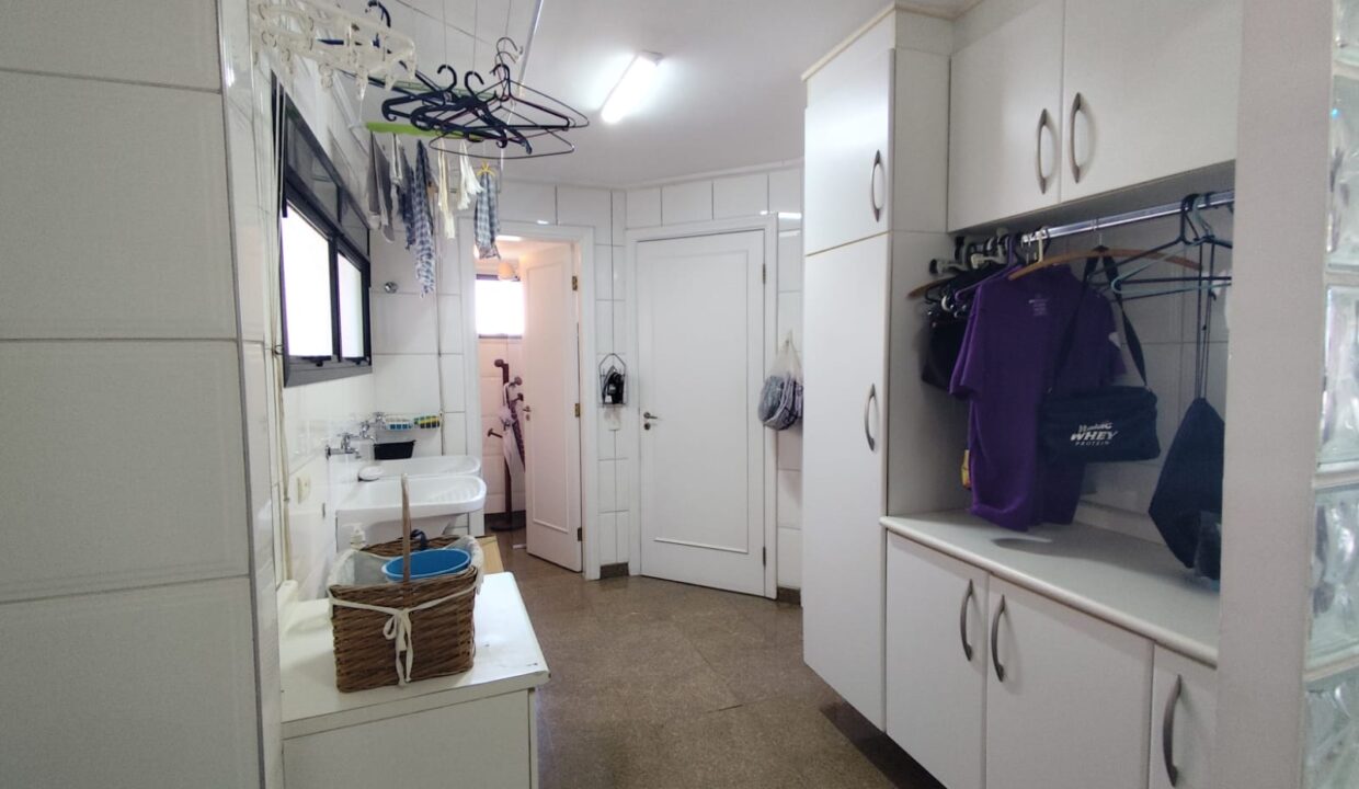 0d030c4c-db2e-4239-9dda-34d47dab7e79