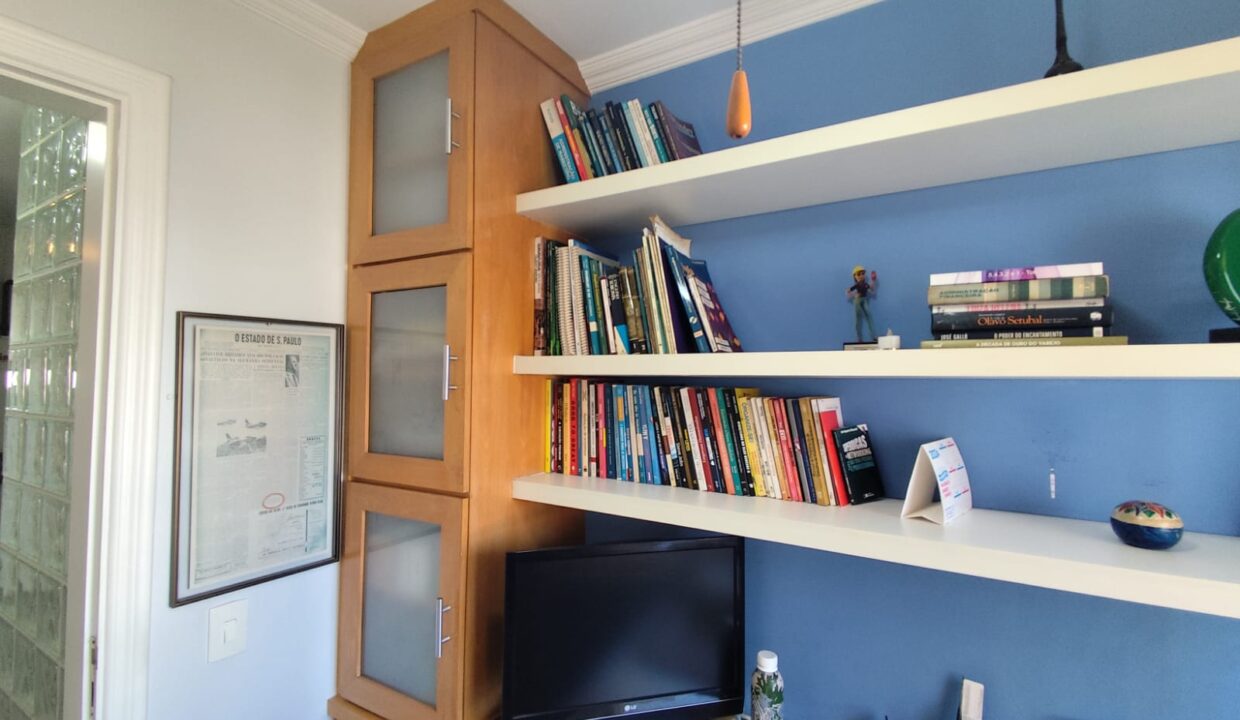 4092e319-9f69-4dd4-8382-3e4c5208c7f2