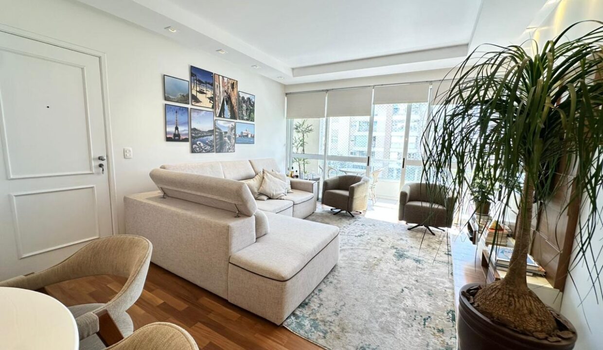 WhatsApp Image 2025-12-17 at 15.25.02